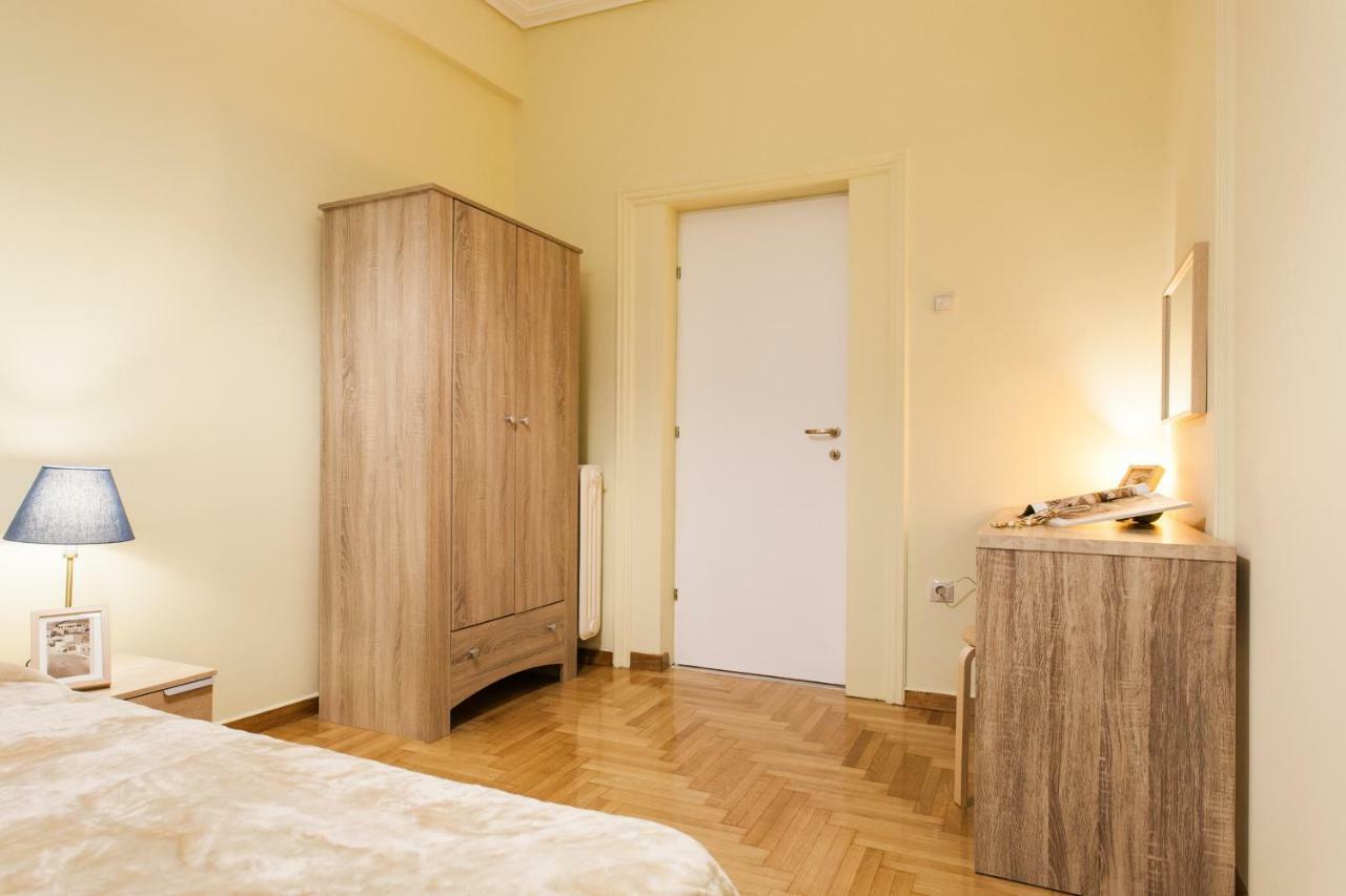 Private View In Near To Acropolis Metro Station Homestay