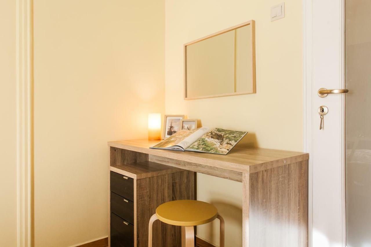 Private View In Near To Acropolis Metro Station