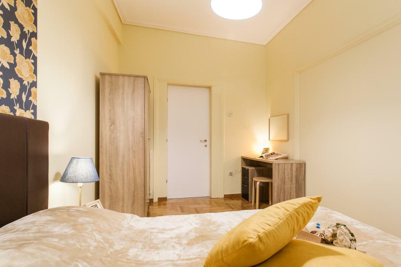Private View In Near To Acropolis Metro Station Homestay